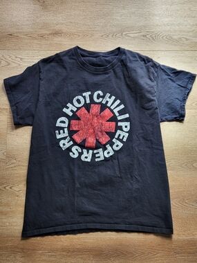 Red Hot Chili Peppers Black Band Tee-Vintage Style